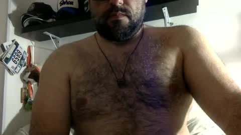 Snapshot of mbotve chatting on 07/07/26, 06:47 VzlaMan online show from 07/07/26, 06:47