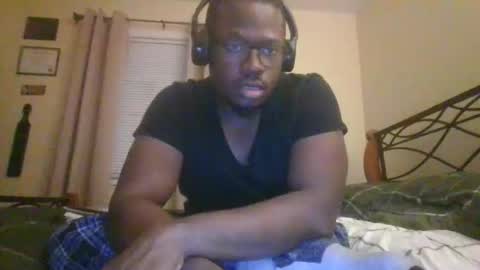 Mark online show from 10/17/25, 04:37