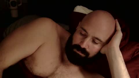 Snapshot of mc_bater chatting on 10/28/25, 11:47 mc_bater online show from 10/28/25, 11:47