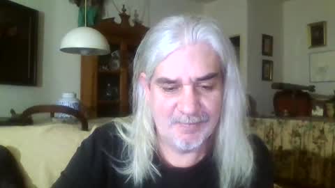 Manu online show from 12/24/24, 07:33