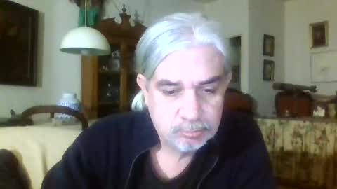 Snapshot of mc_manu chatting on 12/25/24, 07:56 Manu online show from 12/25/24, 07:56