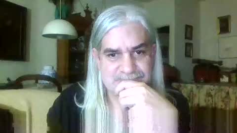 Snapshot of mc_manu chatting on 12/25/24, 10:59 Manu online show from 12/25/24, 10:59