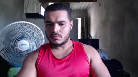 Snapshot of mcgregor_sexhot chatting on 12/24/24, 03:37 Mcgregor online show from 12/24/24, 03:37