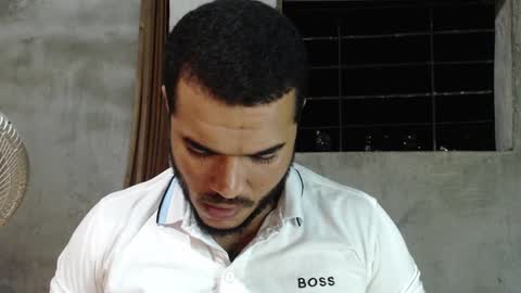 Snapshot of mcgregor_sexhot chatting on 01/03/25, 02:32 Mcgregor online show from 01/03/25, 02:32