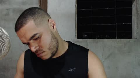 Snapshot of mcgregor_sexhot chatting on 01/08/25, 03:08 Mcgregor online show from 01/08/25, 03:08