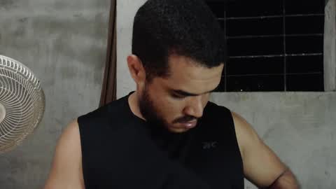 Snapshot of mcgregor_sexhot chatting on 02/25/25, 03:31 Mcgregor online show from 02/25/25, 03:31