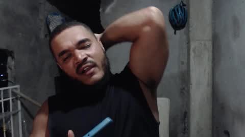 Snapshot of mcgregor_sexhot chatting on 10/31/25, 02:01 Mcgregor online show from 10/31/25, 02:01