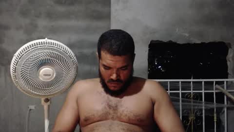 Snapshot of mcgregor_sexhot chatting on 11/16/25, 05:13 Mcgregor online show from 11/16/25, 05:13