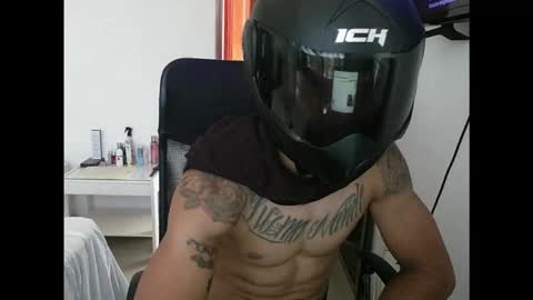 Snapshot of mckanna chatting on 09/11/25, 01:55 mckanna online show from 09/11/25, 01:55