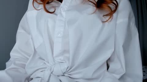 Snapshot of mckenziethress chatting on 03/15/26, 07:58 Lina online show from 03/15/26, 07:58