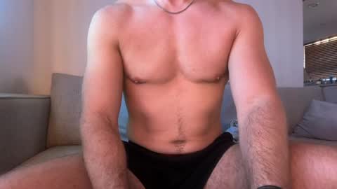 Snapshot of mcr8080 chatting on 05/15/26, 04:52 mcr8080 online show from 05/15/26, 04:52