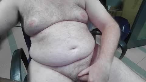 Snapshot of mdm1981 chatting on 09/18/25, 07:49 mdm1981 online show from 09/18/25, 07:49