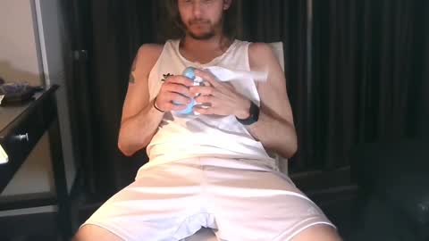 Snapshot of mdtrapn chatting on 01/02/25, 02:22 Mac D online show from 01/02/25, 02:22