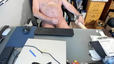 Snapshot of mduhnam chatting on 12/15/25, 10:36 rockhard4u online show from 12/15/25, 10:36