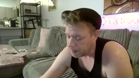 me2283 online show from 02/27/25, 01:48