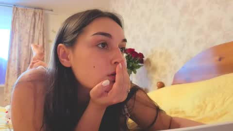 Snapshot of me_lissa_sun chatting on 10/07/25, 07:49 Melissa online show from 10/07/25, 07:49