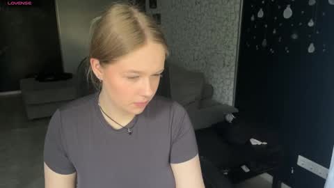 Michelle online show from 09/11/25, 01:39