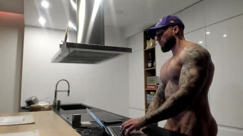 Snapshot of mealphamale chatting on 02/07/26, 07:17 Alpha Male online show from 02/07/26, 07:17