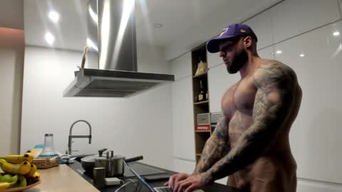 Snapshot of mealphamale chatting on 02/19/26, 09:22 Alpha Male online show from 02/19/26, 09:22