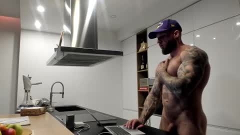 Snapshot of mealphamale chatting on 03/10/26, 03:50 Alpha Male online show from 03/10/26, 03:50