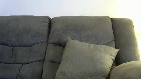 me at home online show from 03/02/25, 07:23