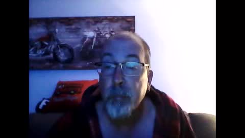 me at home online show from 09/19/25, 10:05