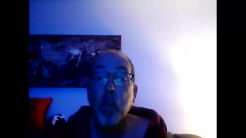 Snapshot of meathome3 chatting on 01/08/26, 11:01 me at home online show from 01/08/26, 11:01