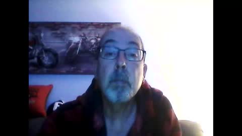 Snapshot of meathome3 chatting on 01/11/26, 12:32 me at home online show from 01/11/26, 12:32