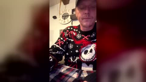 Snapshot of meatmallet2469 chatting on 02/14/26, 02:30 Meatmallet online show from 02/14/26, 02:30