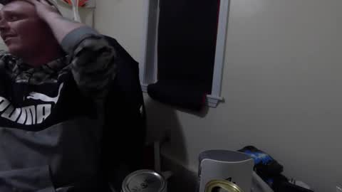 Snapshot of meatmallet2469 chatting on 03/29/26, 03:17 Meatmallet online show from 03/29/26, 03:17