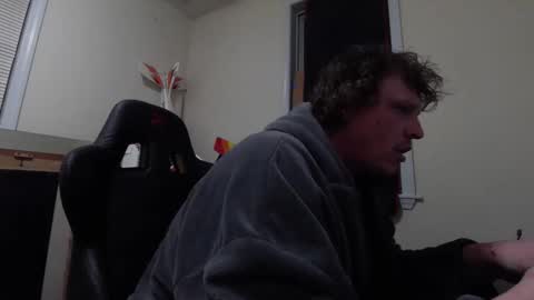 Snapshot of meatmallet2469 chatting on 04/10/26, 08:30 Meatmallet online show from 04/10/26, 08:30