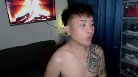 Snapshot of meatycockasian chatting on 06/26/26, 11:47 DAMON online show from 06/26/26, 11:47