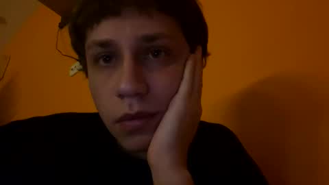 Snapshot of medalistt chatting on 12/16/25, 11:43 medalistt online show from 12/16/25, 11:43