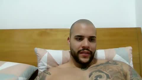 Snapshot of medellindrak chatting on 03/10/25, 01:45 filippoae online show from 03/10/25, 01:45