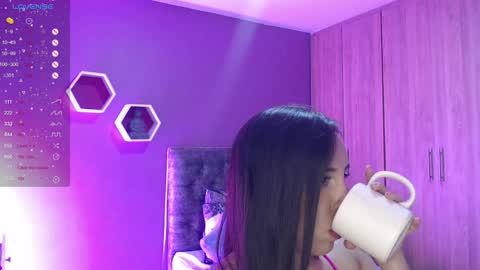 Snapshot of medelynevans chatting on 02/07/25, 11:34 medelyn  Instagram mady evans13 online show from 02/07/25, 11:34