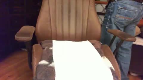 Snapshot of medfirebear chatting on 11/07/25, 01:27 medfirebear online show from 11/07/25, 01:27