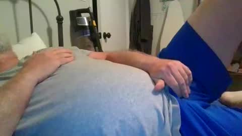 Snapshot of medic243 chatting on 04/27/26, 03:26 Medicineman online show from 04/27/26, 03:26