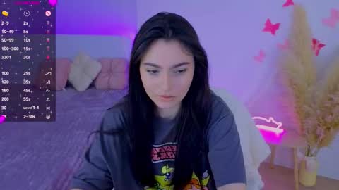 Snapshot of medina_andress chatting on 03/06/26, 04:36 Dina online show from 03/06/26, 04:36