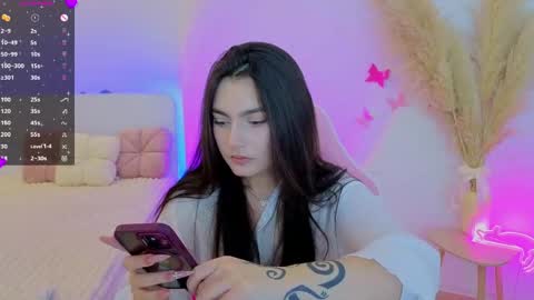 Dina online show from 05/12/26, 09:01