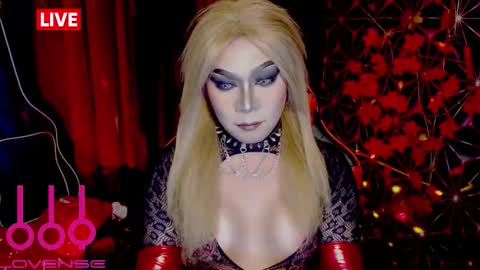 Snapshot of medusaprey chatting on 11/06/25, 07:59 THE QUEEN ALPHA Queen Medusa Prey online show from 11/06/25, 07:59