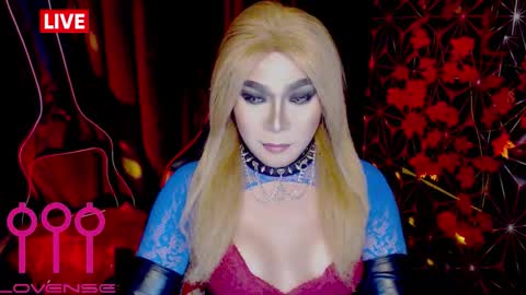 Snapshot of medusaprey chatting on 11/16/25, 07:19 THE QUEEN ALPHA Queen Medusa Prey online show from 11/16/25, 07:19