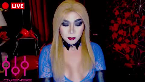 Snapshot of medusaprey chatting on 11/19/25, 10:10 THE QUEEN ALPHA Queen Medusa Prey online show from 11/19/25, 10:10