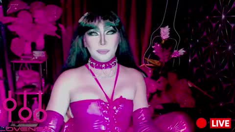 Snapshot of medusaprey chatting on 02/13/26, 08:05 THE QUEEN ALPHA Queen Medusa Prey online show from 02/13/26, 08:05