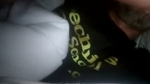 Snapshot of meeeetmee chatting on 10/05/25, 02:21 Vanilllaice online show from 10/05/25, 02:21