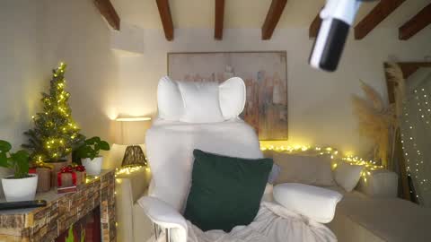 Andrea  online show from 01/01/25, 07:21