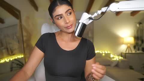 Andrea  online show from 01/23/25, 08:45