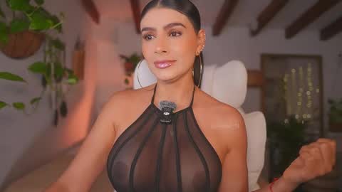 Snapshot of meegan1 chatting on 12/21/25, 11:50 Andrea online show from 12/21/25, 11:50