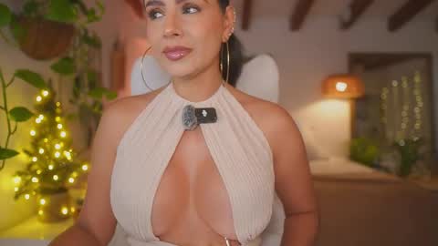 Snapshot of meegan1 chatting on 01/10/26, 11:45 Andrea online show from 01/10/26, 11:45