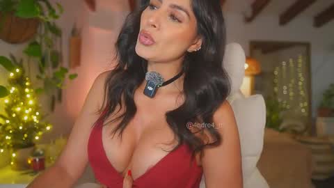 Snapshot of meegan1 chatting on 01/12/26, 04:23 Andrea online show from 01/12/26, 04:23