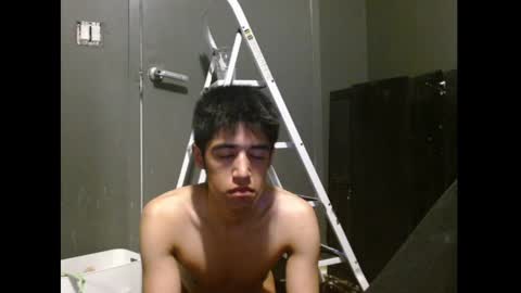 Snapshot of meekthetwink181 chatting on 11/03/25, 01:01 MeekTheTwink18 online show from 11/03/25, 01:01